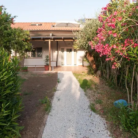 Vicino Al Mare Farm stay *